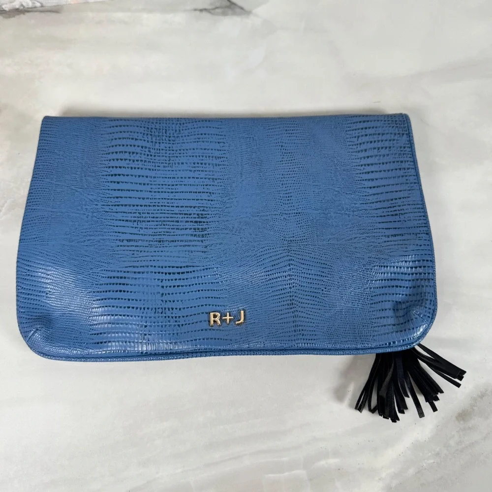 R+J Romeo + Juliet Couture Blue Faux Leather Snakeprint Foldover Clutch‎ Tassel